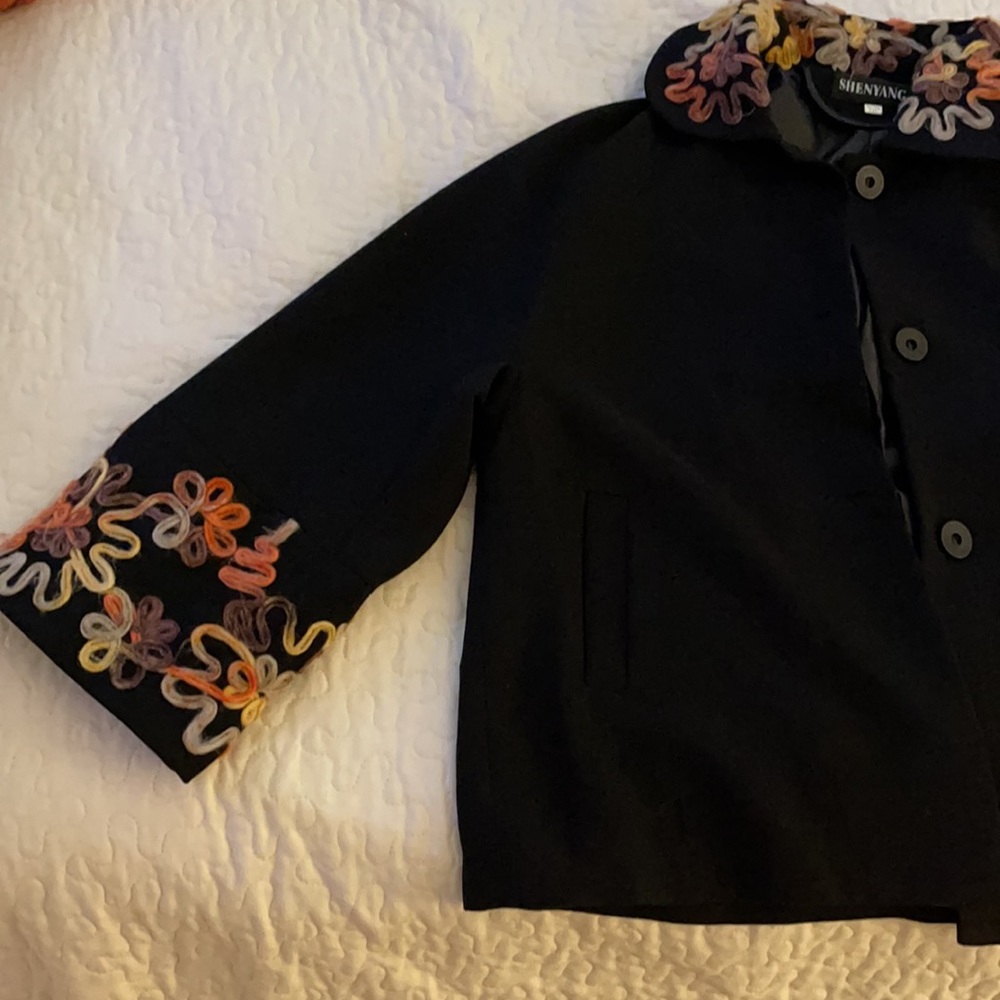 Unique jacket - Picture 12 of 12